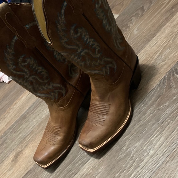 Cavenders women’s western boots - Picture 1 of 1